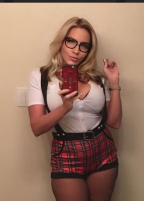 Cynthia, 1650 39 951 71, starts from 700 AED per hour