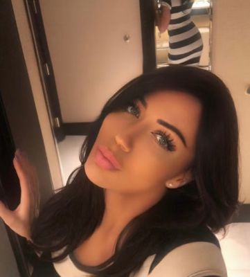 Olivia, starts from 700 p/h