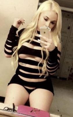 Gwen (Las Vegas), sexual photo